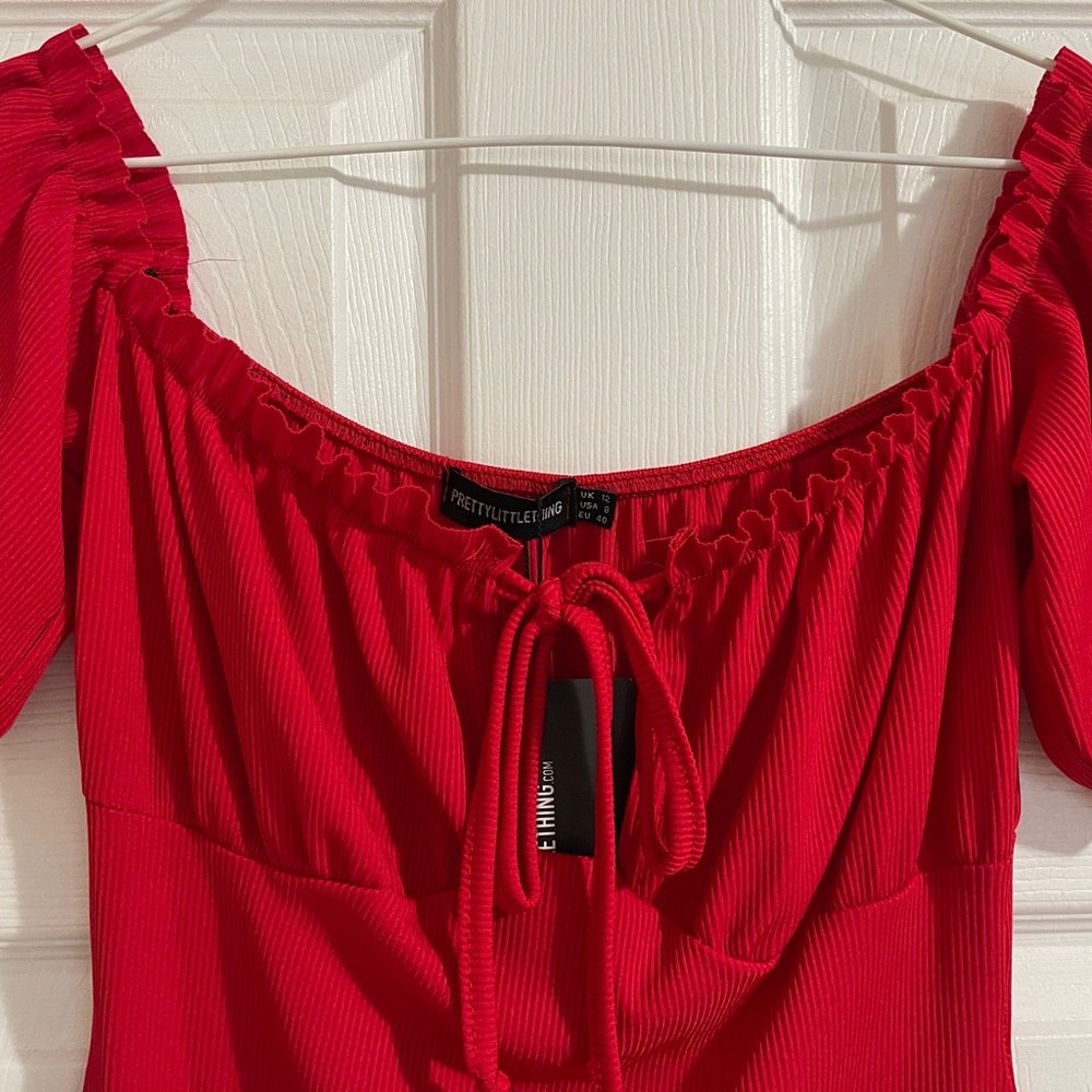 Red Dress - Picture 4 of 5